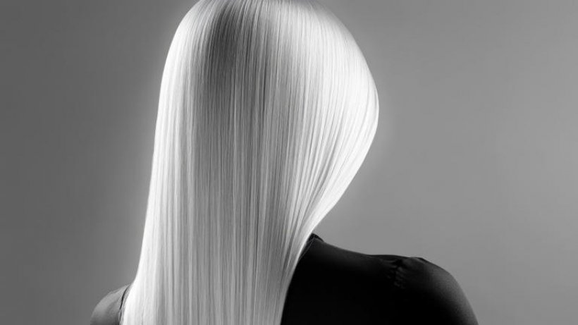 ผมขาวไม่ได้แก่เสมอไป แต่อาจเป็นสัญญาณร่างกาย สู้กับมะเร็ง